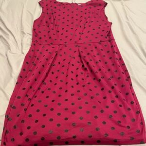 Dark pink and Polka dot dress. Size 18/20